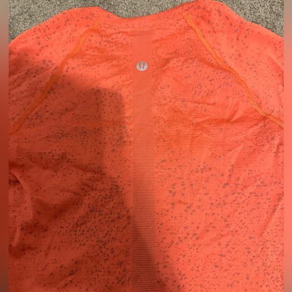 Women's lululemon Long Sleeve Top - Picture 3 of 5